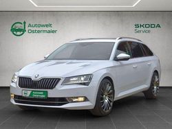 Weiß Gebraucht 2016 Skoda Superb Kombi | 26.385 € (Teuer)