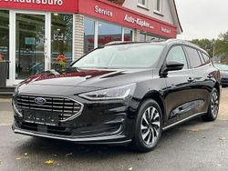 Schwarz Gebraucht 2025 Ford Focus Titanium Limousine | 24.900 € (Fairer Preis)