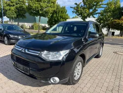 Schwarz Gebraucht 2014 Mitsubishi Outlander Invite SUV | 8.650 € (Superpreis)
