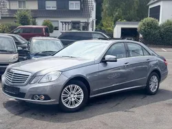 Silber Gebraucht 2011 Mercedes E220 Limousine | 12.999 € (Fairer Preis)