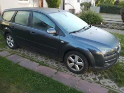 Blau Gebraucht 2006 Ford Focus Ghia Kombi | 1.850 € (Fairer Preis)