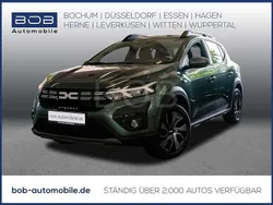 Zedergrün Gebraucht 2024 Dacia Sandero Expression Kleinwagen | 19.444 € (Etwas zu teuer)