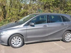Grau Gebraucht 2012 Mercedes B180 Van / Kleinbus | 12.350 € (Fairer Preis)