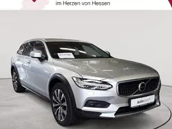 Bright silbermetallic Gebraucht 2022 Volvo V90 CC Pro Kombi | 36.990 € (Superpreis)