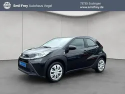Mysticschwarz mica metallic Gebraucht 2023 Toyota Aygo X-play Kleinwagen | 14.960 € (Fairer Preis)