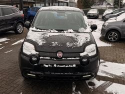 Colore esterno (cinema schwarz Gebraucht 2023 Fiat Panda Kleinwagen | 11.990 € (Fairer Preis)