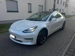 Weiß Gebraucht 2020 Tesla Model 3 Limousine | 20.300 € (Fairer Preis)