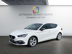 Weiß Gebraucht 2022 Seat Leon FR Kleinwagen | 26.770 € (Fairer Preis)
