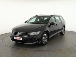 Grau Gebraucht 2021 VW Passat GTE Kombi | 23.490 € (Fairer Preis)