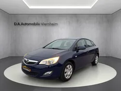 Blau Gebraucht 2012 Opel Astra Design Edition Limousine | 4.450 € (Fairer Preis)