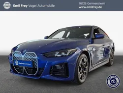Blau Neu 2025 BMW i4 Performance Limousine | 55.990 €