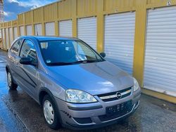 Silber Gebraucht 2005 Opel Corsa Kleinwagen | 800 € (Fairer Preis)