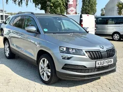 Grau Gebraucht 2019 Skoda Karoq Style SUV | 15.680 € (Etwas zu teuer)