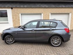 Grau Gebraucht 2016 BMW 120 Sport Line Kleinwagen | 15.900 € (Fairer Preis)