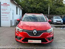 Rot Gebraucht 2018 Renault Mégane GrandTour Intens Kombi | 12.900 € (Fairer Preis)
