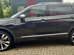Schwarz Gebraucht 2019 VW Tiguan Allspace R-line SUV | 25.799 € (Fairer Preis)