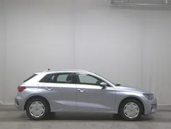 Silber Gebraucht 2023 Audi A3 Advanced Limousine | 21.480 € (Guter Preis)