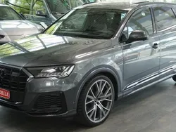 Grau Gebraucht 2020 Audi Q7 S-Line SUV | 62.991 € (Teuer)