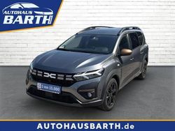 Grau Gebraucht 2024 Dacia Jogger Extreme Van / Kleinbus | 22.300 € (Guter Preis)