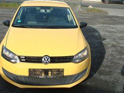 Gelb Gebraucht 2009 VW Polo Trendline Limousine | 2.950 € (Etwas zu teuer)