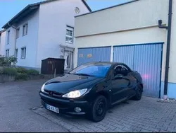 Schwarz Gebraucht 2002 Peugeot 206 CC Cabrio | 750 € (Guter Preis)