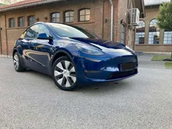 Blau Gebraucht 2022 Tesla Model Y Long Range SUV | 36.750 € (Fairer Preis)