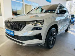 Steelgrau Gebraucht 2022 Skoda Karoq SportLine SUV | 27.560 € (Teuer)