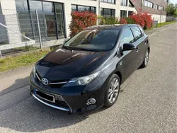 Toyota Auris Hybrid