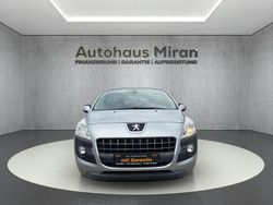Silber Gebraucht 2011 Peugeot 3008 Premium SUV | 7.999 € (Etwas zu teuer)