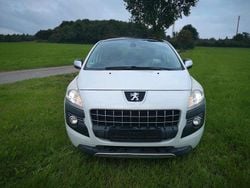 Weiß Gebraucht 2011 Peugeot 3008 Van / Kleinbus | 8.200 € (Teuer)