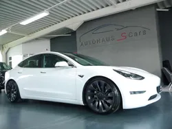 Weiß Gebraucht 2019 Tesla Model 3 Limousine | 24.950 € (Etwas zu teuer)