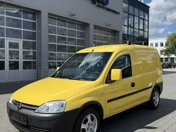 Gelb Gebraucht 2011 Opel Combo Van / Kleinbus | 4.800 € (Teuer)