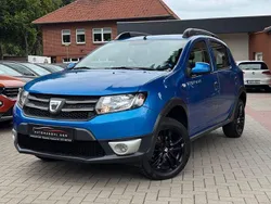 Blau Gebraucht 2014 Dacia Sandero Prestige Kleinwagen | 4.800 € (Guter Preis)