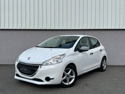 Weiß Gebraucht 2012 Peugeot 208 Access Kleinwagen | 3.290 € (Fairer Preis)