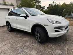 Weiß Gebraucht 2014 Porsche Cayenne SUV | 27.500 € (Guter Preis)