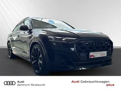 Mythosschwarz metallic Gebraucht 2024 Audi SQ8 Ambiente SUV | 104.910 €