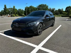 Grau Gebraucht 2020 Mercedes C300e AMG line Kombi | 24.200 € (Fairer Preis)