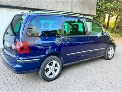 Blau Gebraucht 2008 VW Sharan Van / Kleinbus | 3.850 € (Teuer)