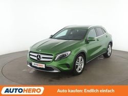 Grün Gebraucht 2016 Mercedes GLA180 Urban SUV | 17.930 € (Fairer Preis)