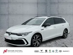 Oryxweiß perlmutteffekt Gebraucht 2022 VW Golf VIII R-line Kombi | 29.950 € (Guter Preis)