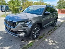 Grau Gebraucht 2022 Skoda Kodiaq Tour SUV | 22.900 € (Guter Preis)
