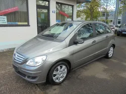 Grau Gebraucht 2006 Mercedes B200 Van / Kleinbus | 1.850 € (Guter Preis)