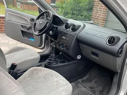 Silber Gebraucht 2002 Ford Fiesta Kleinwagen | 1.300 € (Fairer Preis)