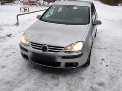 Grau Gebraucht 2005 VW Golf V Kleinwagen | 1.200 € (Superpreis)