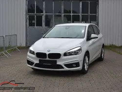 Weiß Gebraucht 2016 BMW 216 Active Tourer Advantage Van / Kleinbus | 5.950 € (Guter Preis)