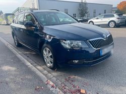 Blau Gebraucht 2013 Skoda Superb Kombi | 9.400 € (Fairer Preis)