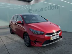 Rot Gebraucht 2023 Kia Ceed Spirit Limousine | 24.986 € (Fairer Preis)