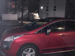 Rot Gebraucht 2010 Peugeot 3008 Limousine | 4.399 € (Fairer Preis)