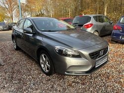 Grau Gebraucht 2014 Volvo V40 You! Limousine | 10.995 € (Fairer Preis)