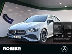 Grau / manufaktur alpingrau Gebraucht 2025 Mercedes CLA180 AMG line Limousine | 41.900 €